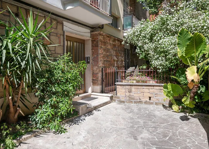 Urban Oasis In Apartament